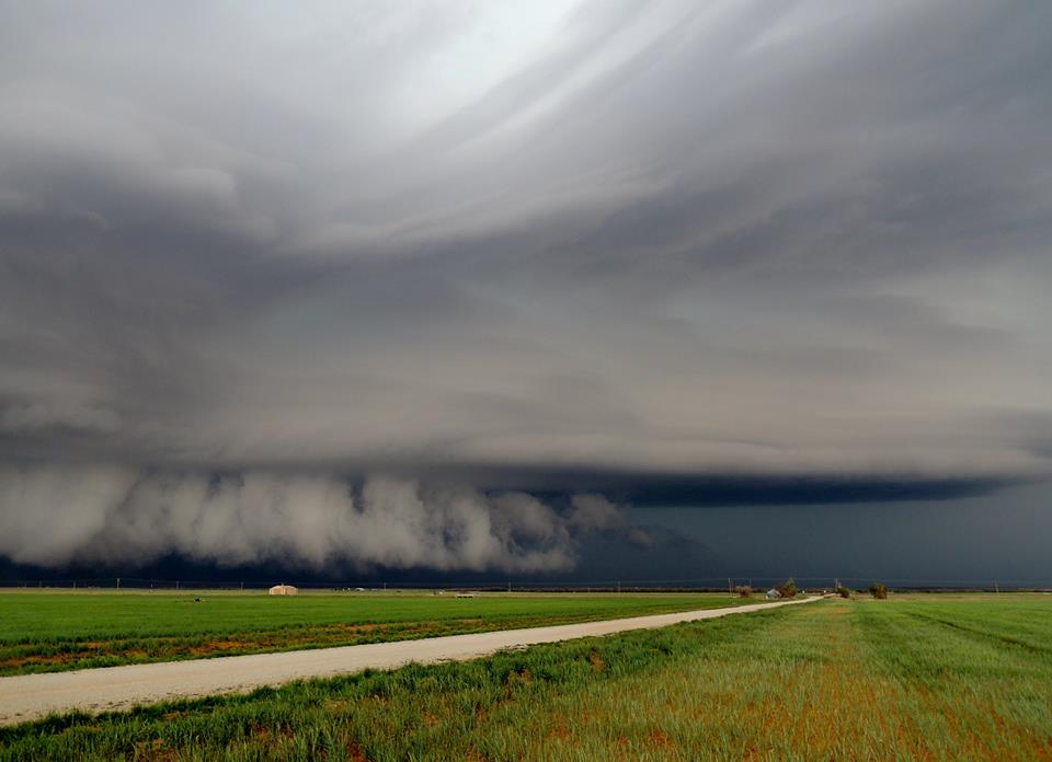 Just love this supercell in Tornado Alley on april 20 2014.... amazing structure i saw that day!!!